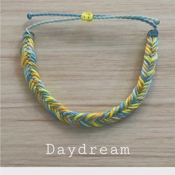 Fishtail Bracelets - Picture 5 of 8